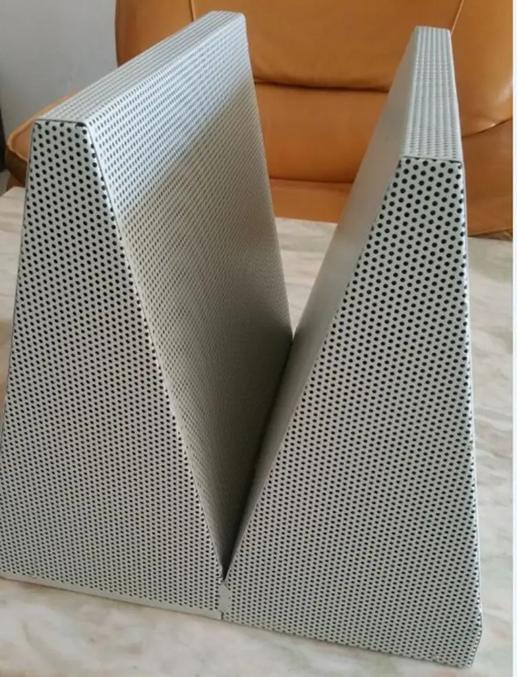 瑜（yú）飛壹—吸聲尖劈（pī）